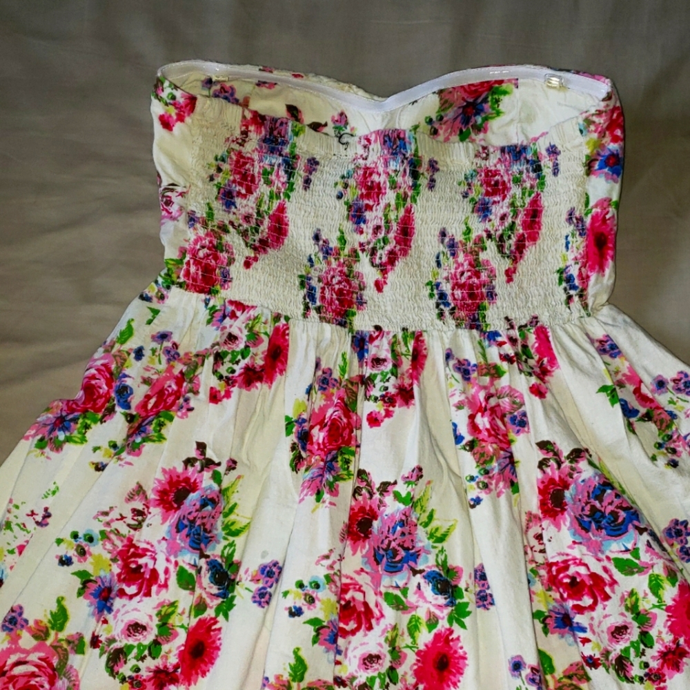 Mid thigh tube top dress size xl